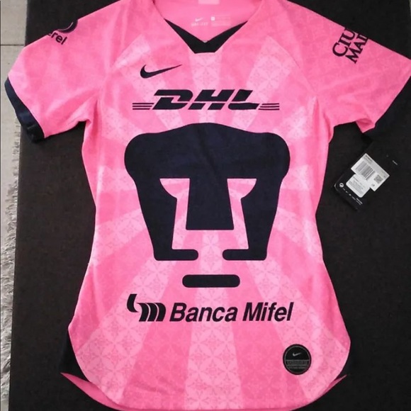 Nike Pumas Unam Brest Cancer Awareness 
